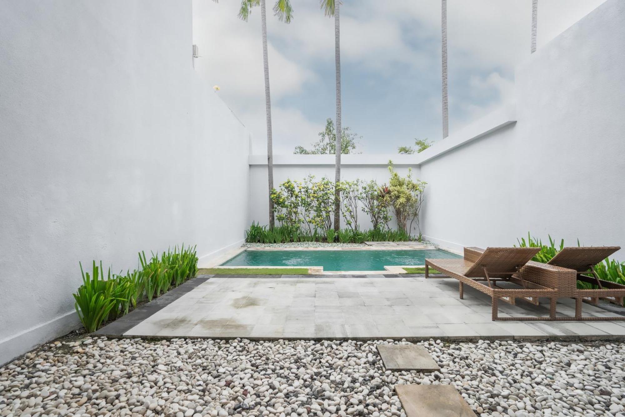 Danoya Private Luxury Residences 세미냑 외부 사진